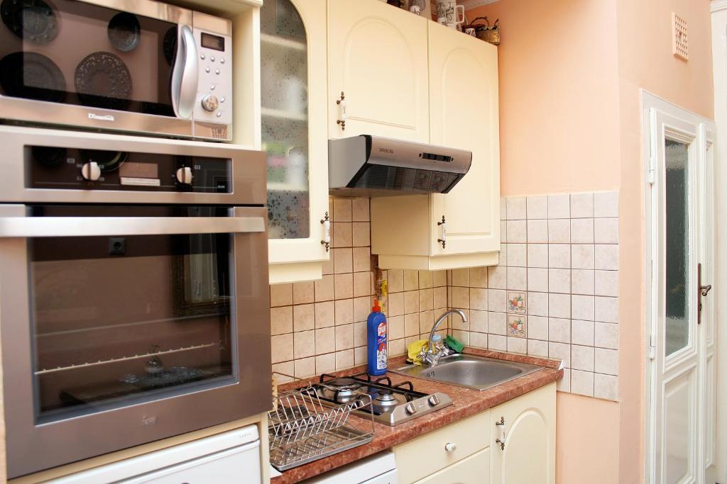 Budapest Tourist Apartments - Jozsef Koerut Exterior foto